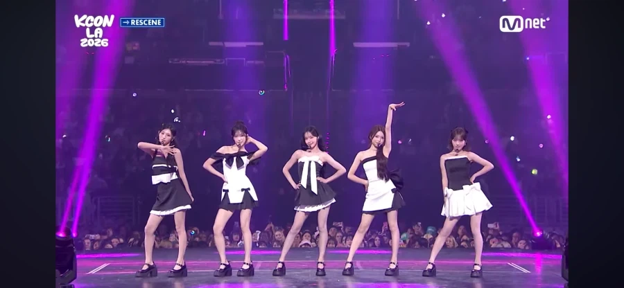 리센느가 미국 LA Kcon이라는 큰 무대에 서다니_1.webp