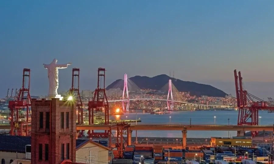 외국인들이 부산 오면 환장하는 이유_2.webp