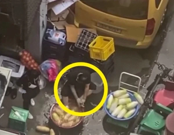어느 족발집 반찬 맛 비결_3.webp