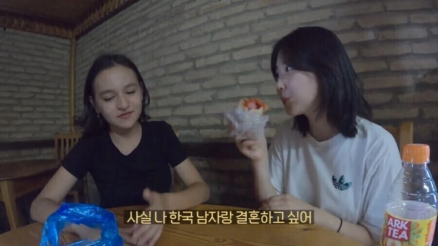 순진한 우즈벡 소녀에게 몹쓸짓을 하고 떠나간 한국인_8.jpg