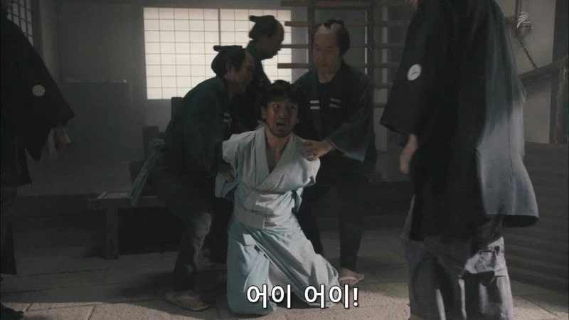범죄자 취조하는데 의사가 왜 필요한거지?_7.webp