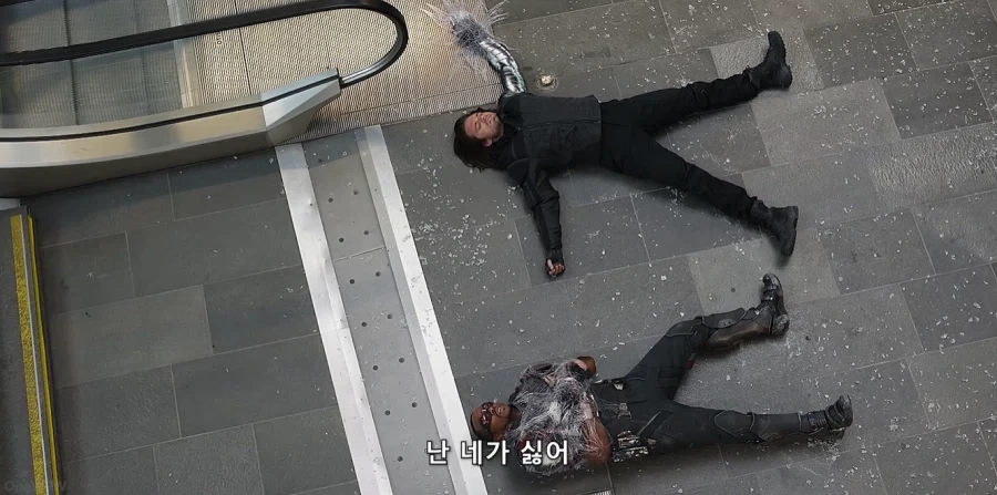 MCU) 캡아 2편의 앙금이 남은 샘_2.webp