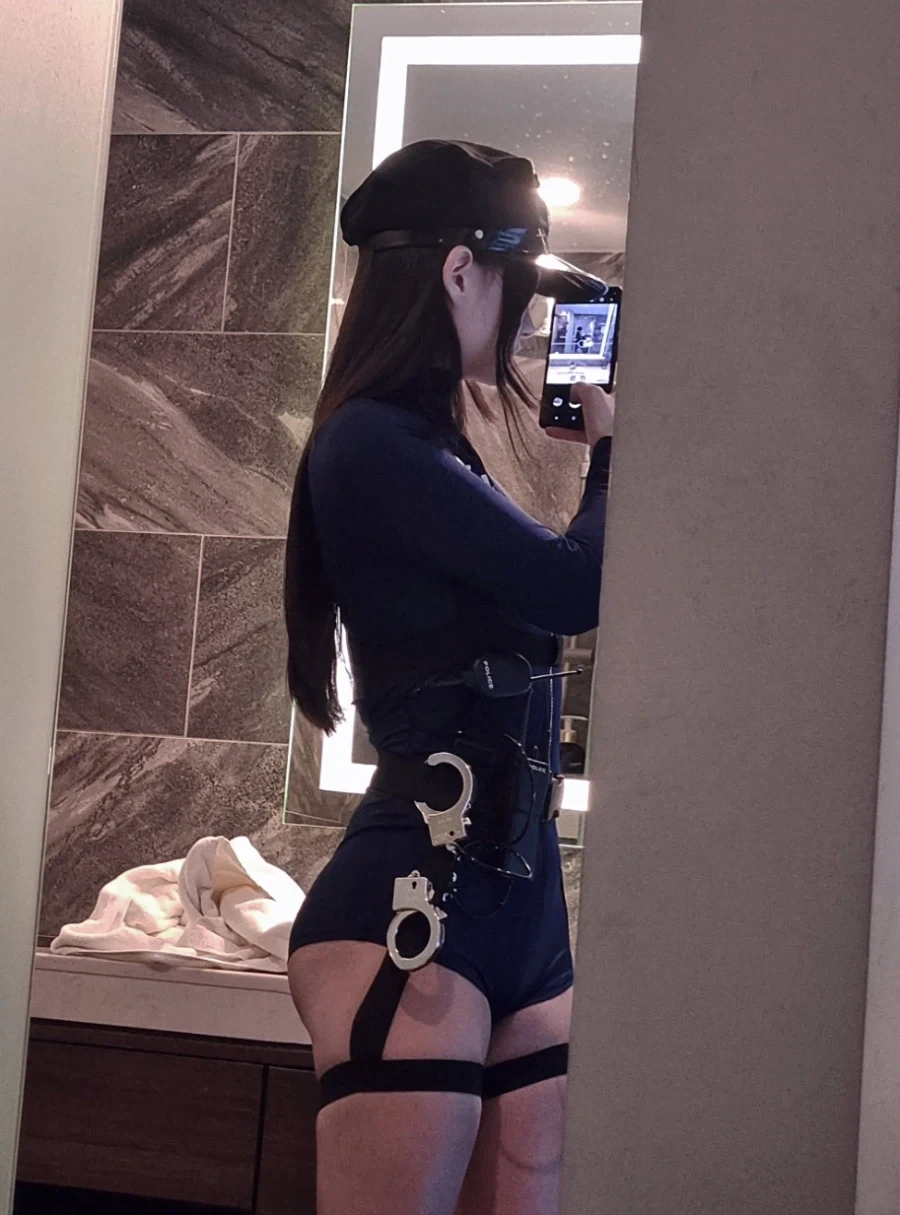 한국 청년의흔한 여장_2.webp