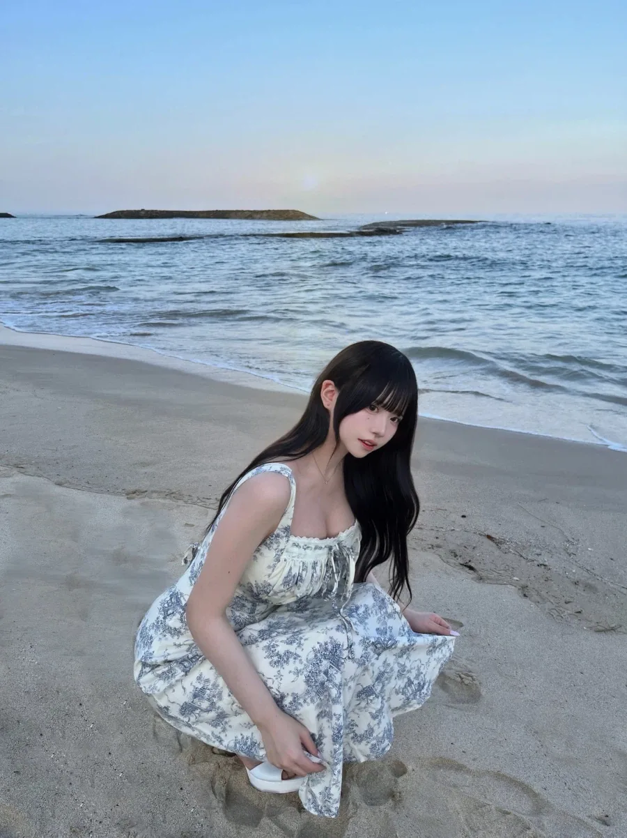 벗지 않았으면 야한게 아니라고 들었습니다.jpg_4.webp