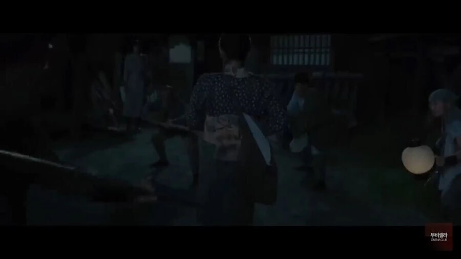 넷플이 뜨기전에 소재때문에 투자 못받아 크라우드 펀딩으로 겨우 만든 일본영화_11.jpg