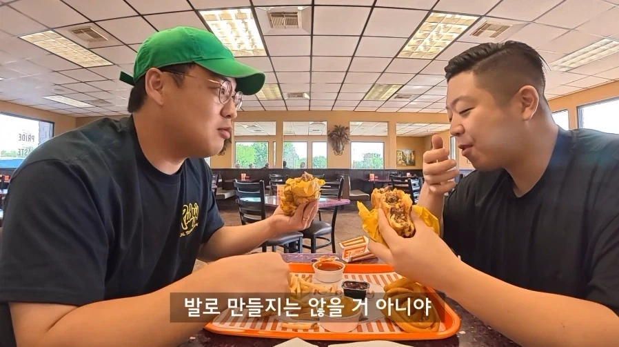 수제버거는 왜 수제야?_5.webp