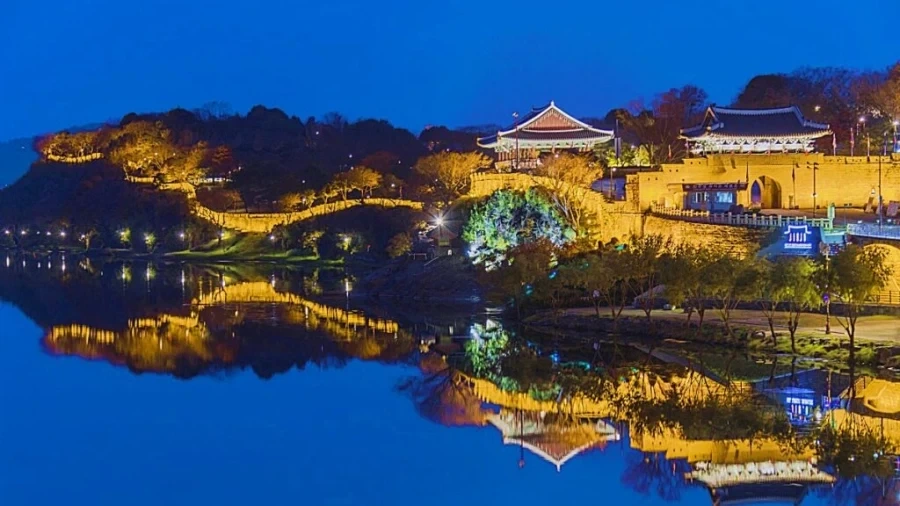 지극히 한국적인 야경을 보여주는 곳들.jpg_11.webp
