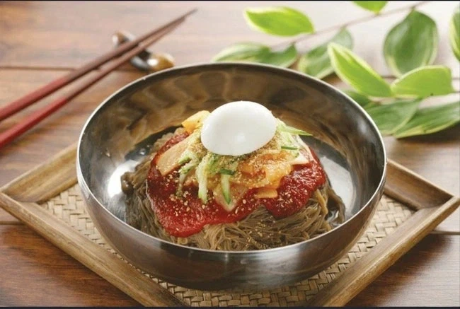 밥이랑 된찌 vs 비냉_2.webp