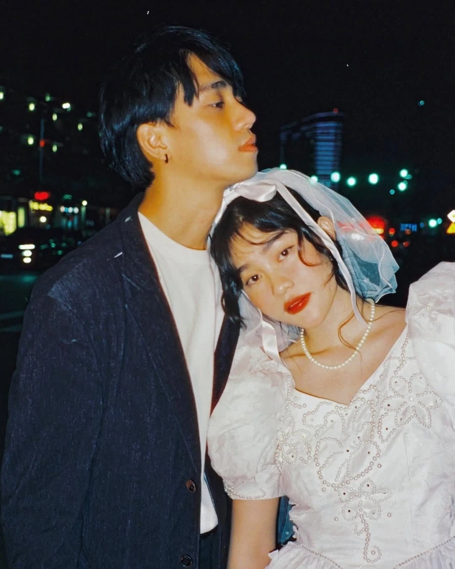 80년대 홍콩의 신혼부부 사진으로 유명한 사진_9.webp