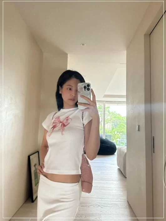 수지 제니가 입은 티셔츠 가격.jpg_4.webp