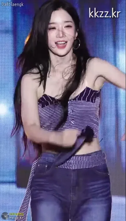호불호 갈리는 점 gif_1.webp