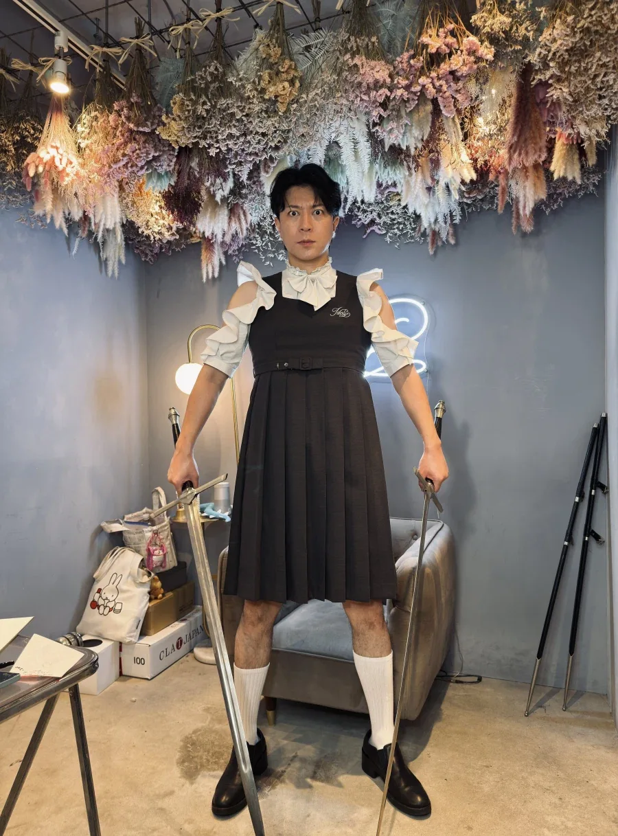 주책 바가지 아저씨_1.webp