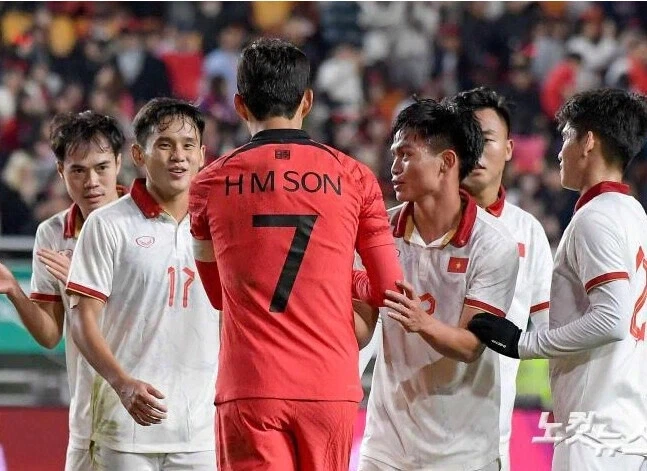 클린스만때 6:0으로 패한 베트남 선수들이 경기 후 가장 먼저 한것_1.webp