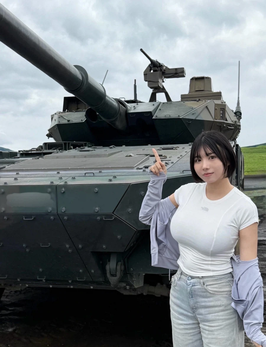 헐벗지 않았으니까 절대 야한게 아닙니다.jpg_9.webp