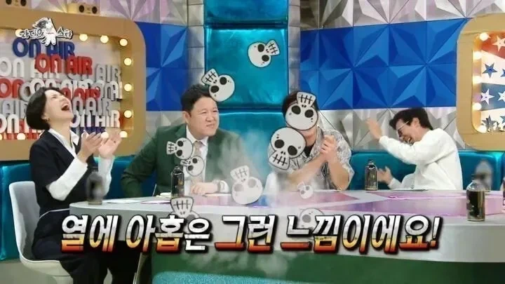 펜싱 경기에서 손 들고 어필하는 이유.jpg_5.webp
