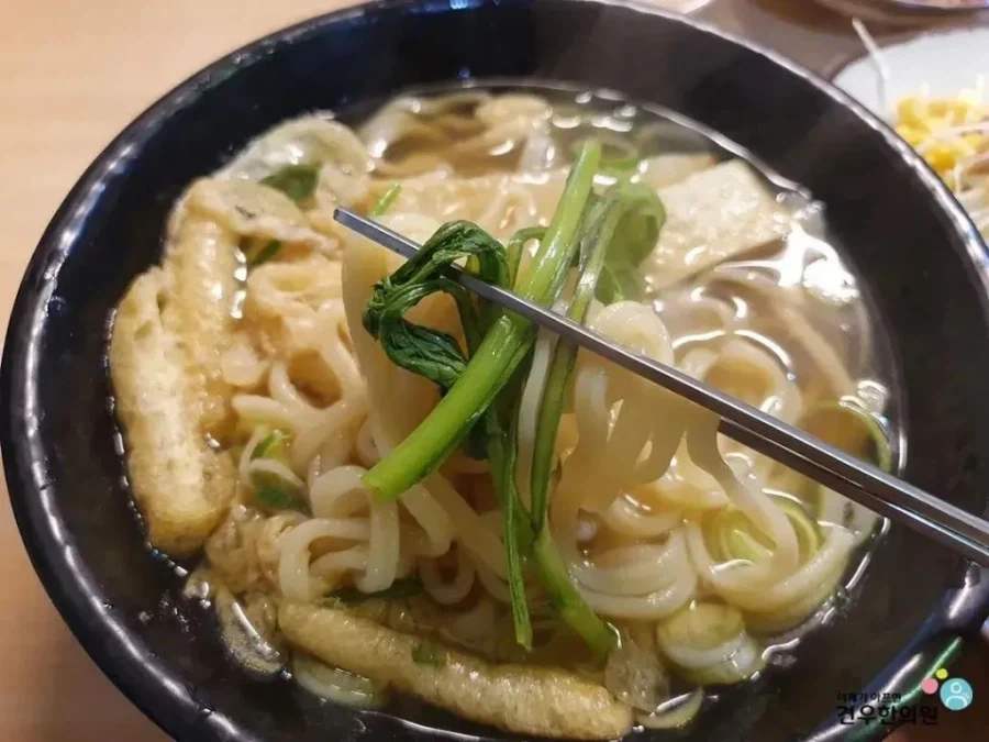 호불호 갈리는 우동 토핑_2.webp