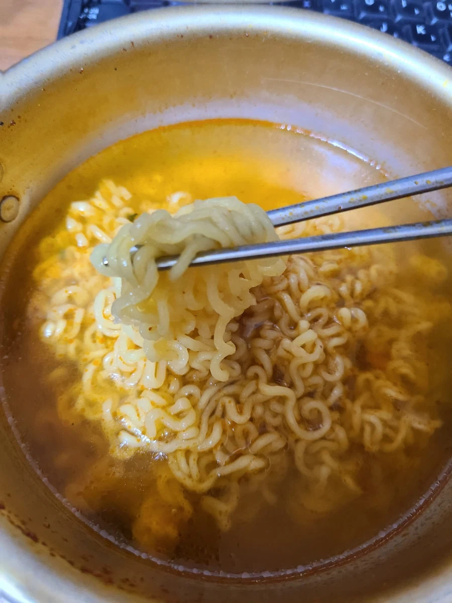 라면국물 다버리고_2.webp