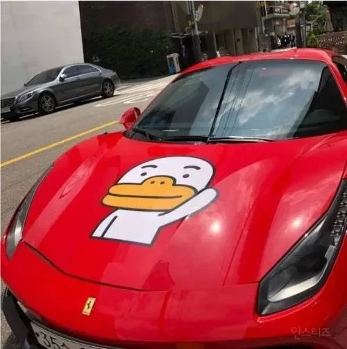 누가봐도 진짜 부자가 타는 차_1.webp
