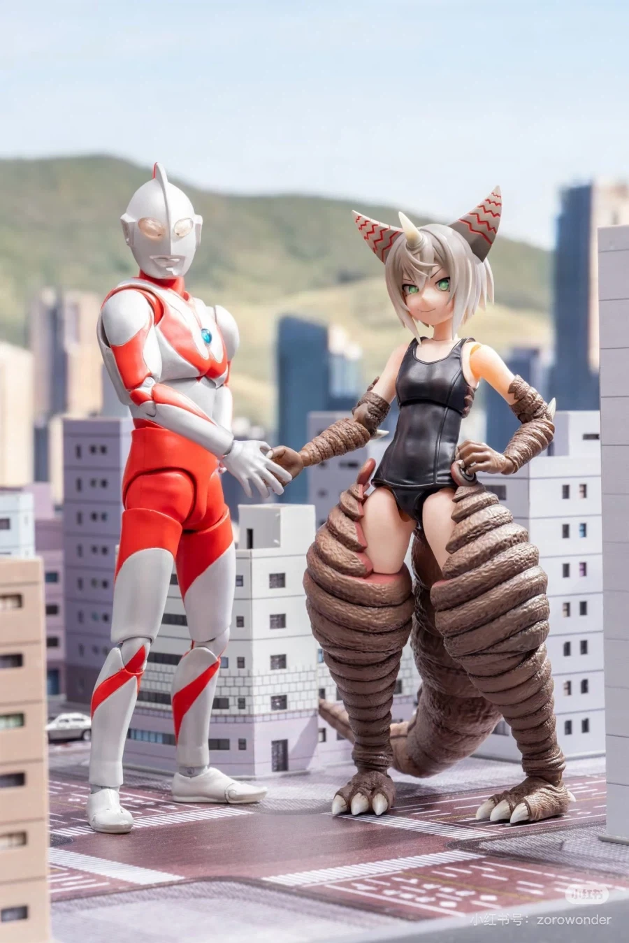 [LADoTOYS] 울트라괴수 의인화계획 고모라와 반다이 S.H.F울트라맨이 함께_1.webp