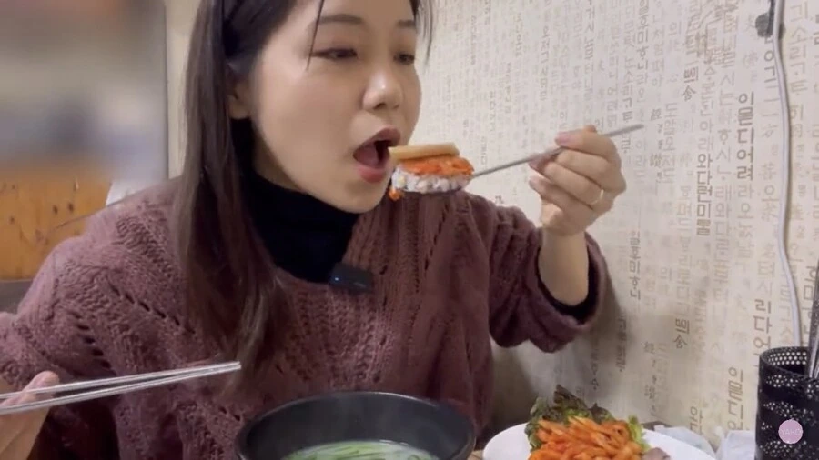 진짜 한국 맛집을 체함한 일본녀_8.jpg
