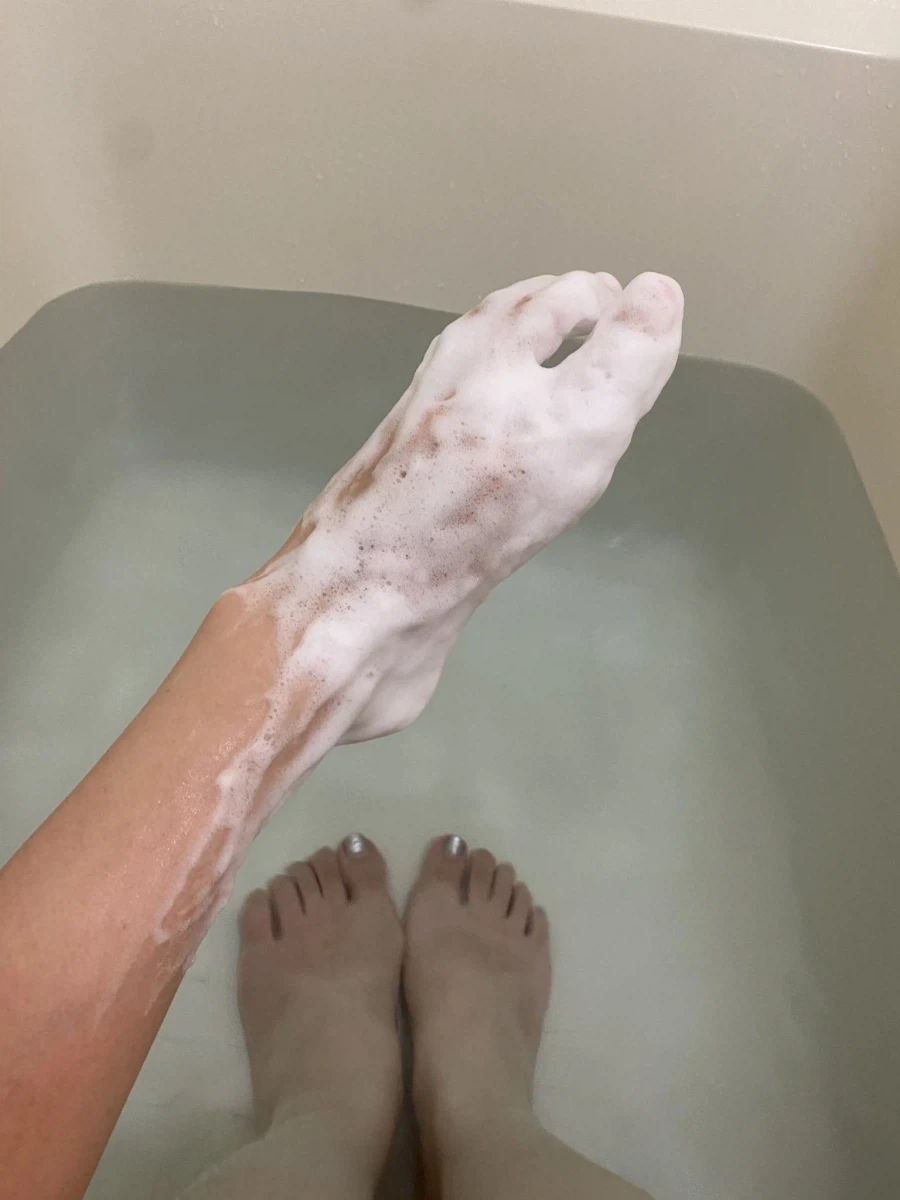 욕실 비누거품 아트.jpg_4.webp