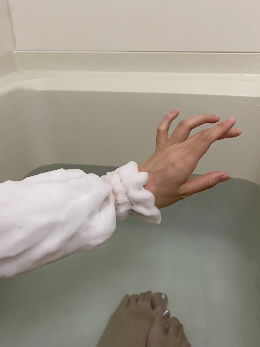 욕실 비누거품 아트.jpg_7.webp