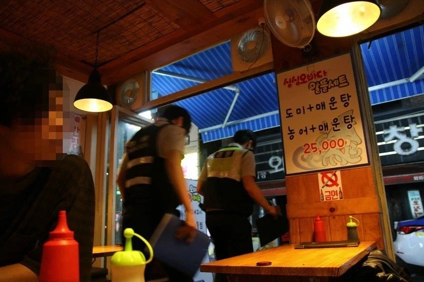 술마시는데 어떤 여자가 자꾸 같이 마시자는 이유가_4.webp