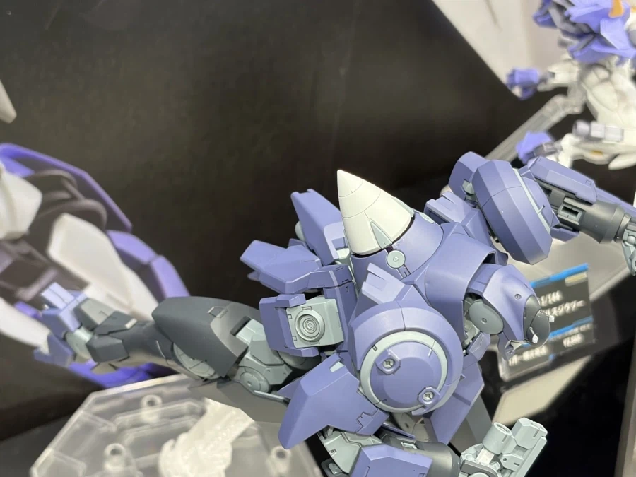 HG 리벤 볼프 스페이스 울프대 사양 & MG 스펠비어 GN-X 전시 사진 2_13.webp
