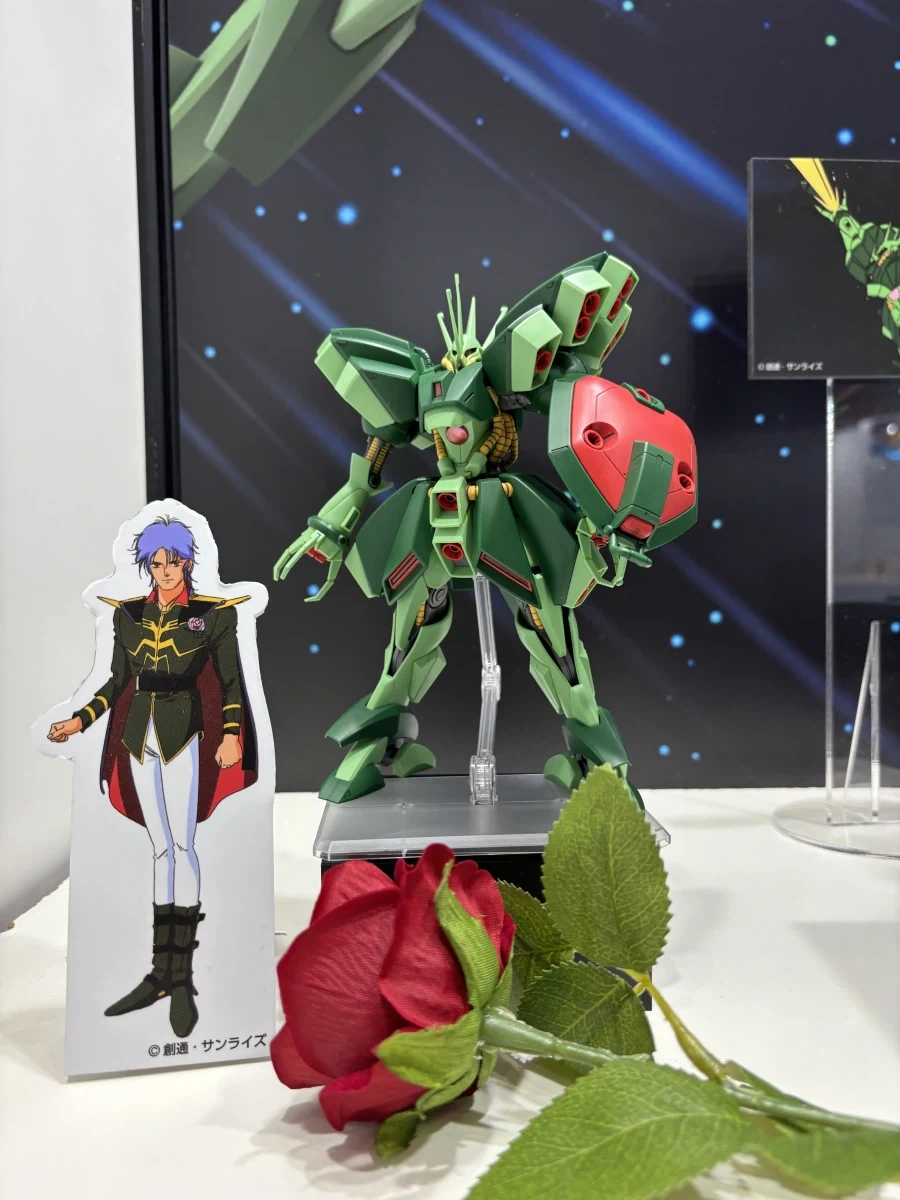 RG 육전형 건담 & HG 해머해머 & MGSD 더블오라이저 전시 사진_2.webp