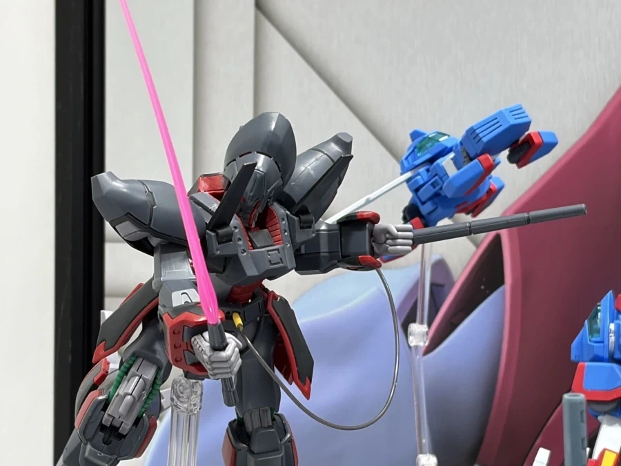 HG 1/144 칼바리 템플 근위사단병 전시 사진_4.webp
