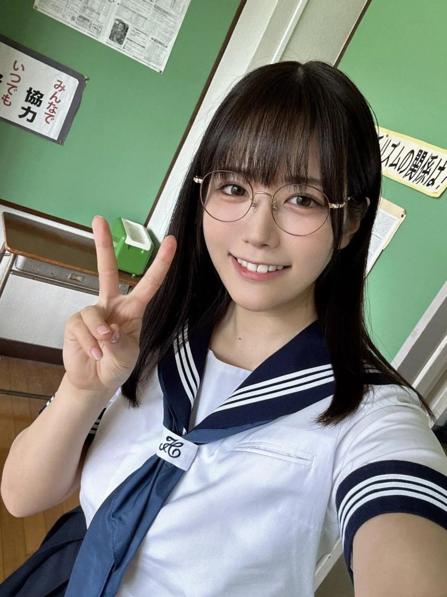 모닝 안경누나_1.webp