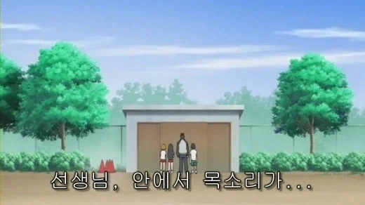 어두운 곳에선 눈이 진짜 안 보이는 여학생 때문에 범죄자로 오해 받은 남학생_5.webp