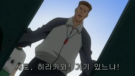 어두운 곳에선 눈이 진짜 안 보이는 여학생 때문에 범죄자로 오해 받은 남학생_6.webp