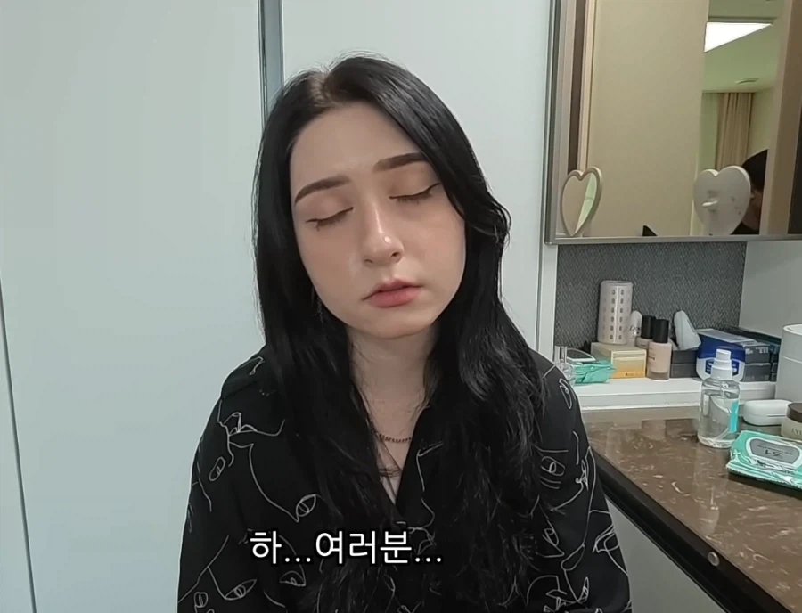 마누라 : 야. 우리엄마한테 돈쓰는게 아까워?_2.webp