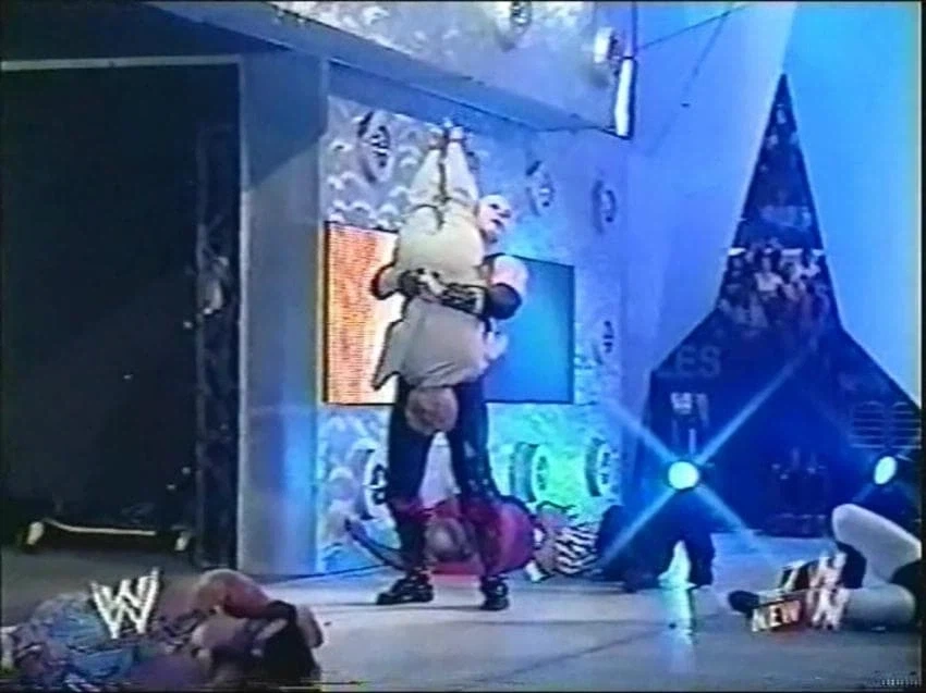 WWE)안전하게 파일 드라이버를 시전하는 장면_2.webp