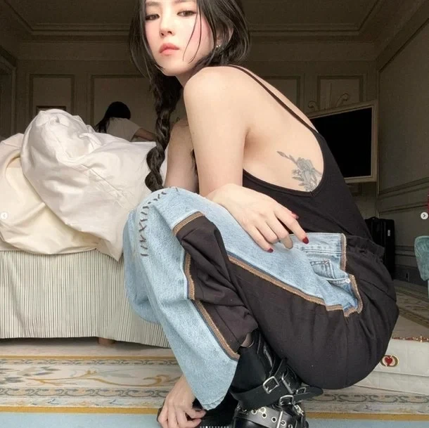 한소희가 미처 못지웠다는 문신.jpg_1.webp