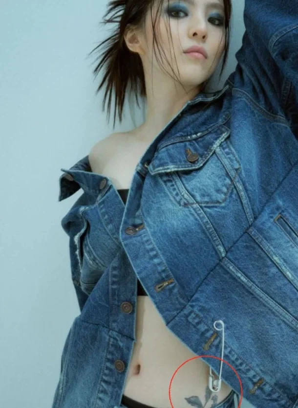 한소희가 미처 못지웠다는 문신.jpg_5.webp
