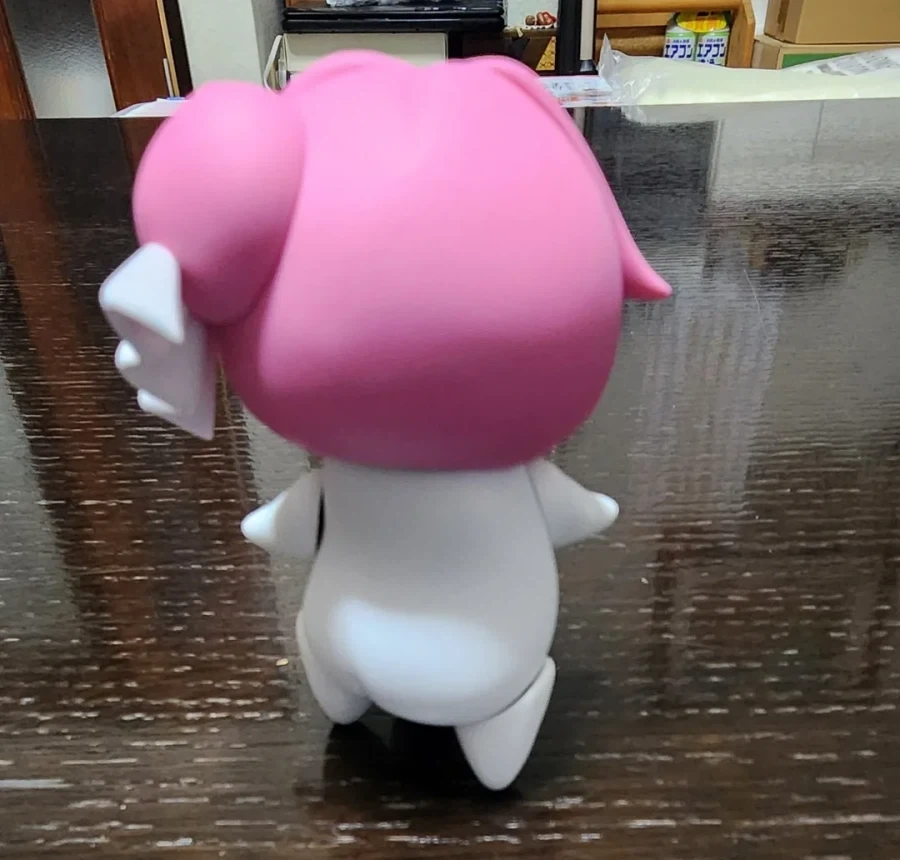 도로롱의 숨막히는 뒷태_1.webp