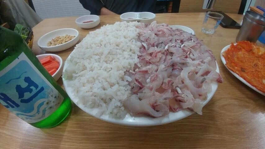 부산에서 회라는건 서울이랑 다른거임_3.jpg