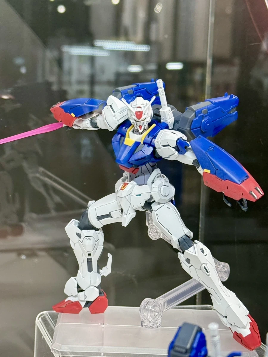 HG 1/144 건담 ZERO & 헬릭스 도쿄점 전시 사진 2_2.webp