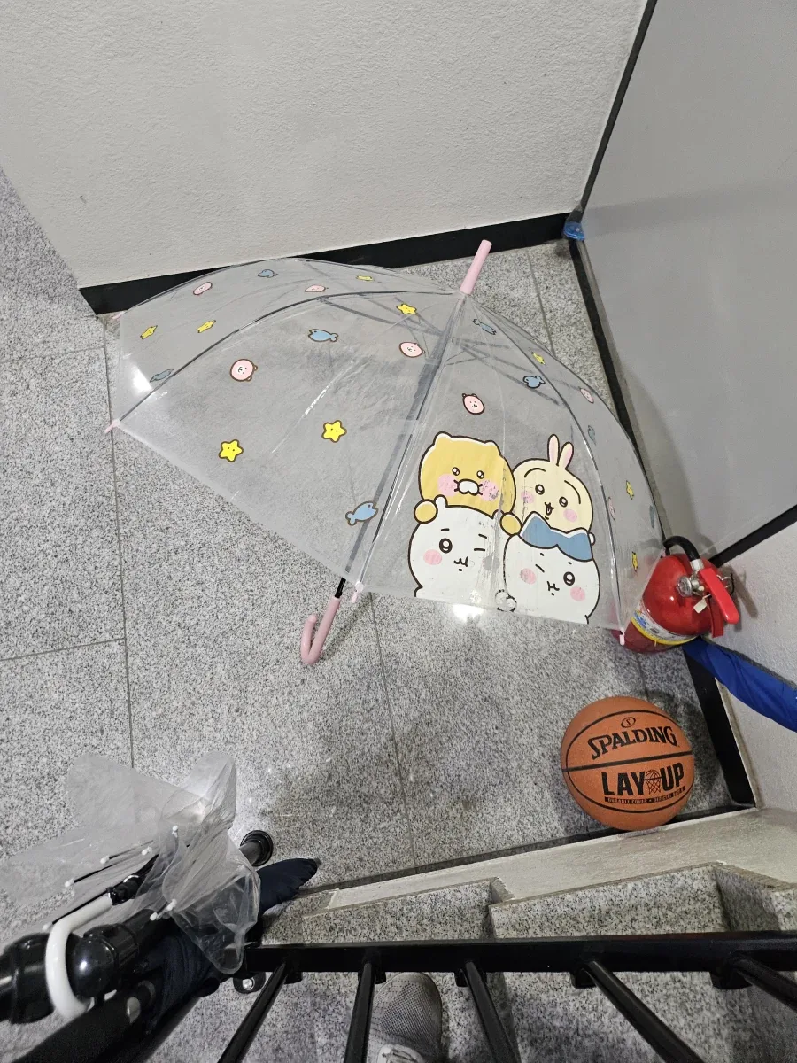 치이카와 우리중에 한놈 스파이가 있는거 같애.jpg_1.webp