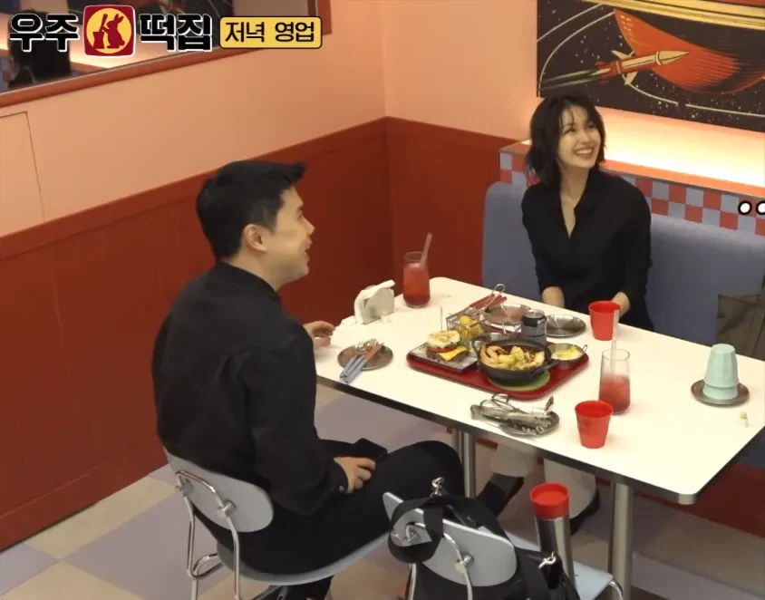 나폴리 맛피아 매장 직원 미모_7.webp