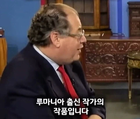 벼룩시장에서 산 조각상의 엄청난 가치.jpg_11.webp