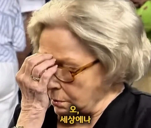 벼룩시장에서 산 조각상의 엄청난 가치.jpg_38.webp