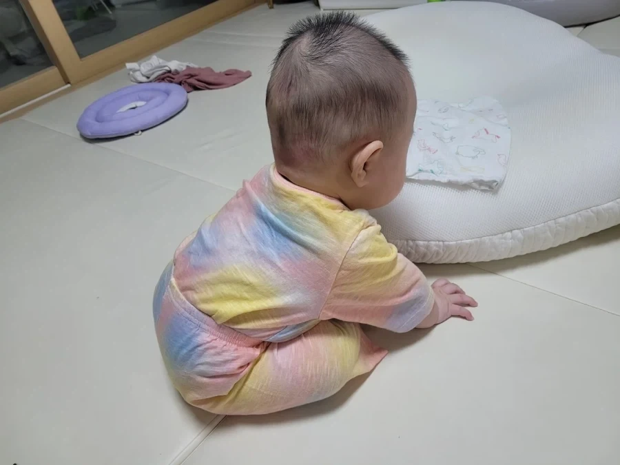 아가 뒷태 모음_3.webp