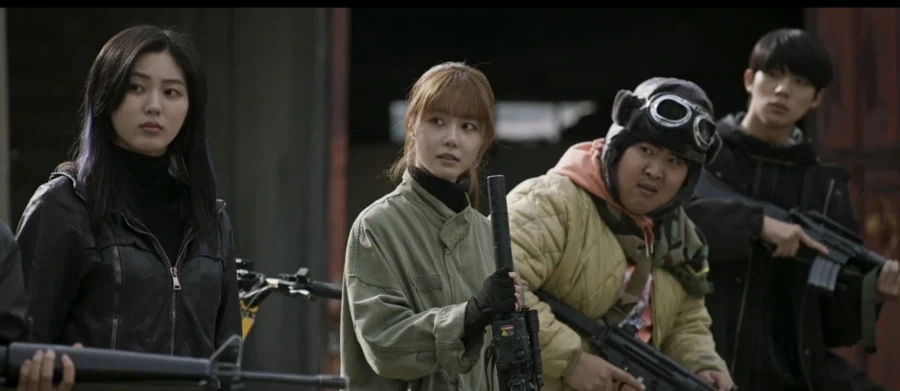 방과후 전쟁활동에 등장하는 골때리는 총기들.jpg_4.webp