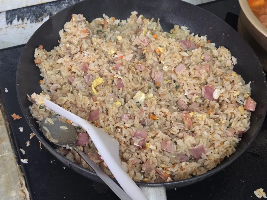 맛있는 볶음밥 만드는데 많은거 필요없다_3.webp