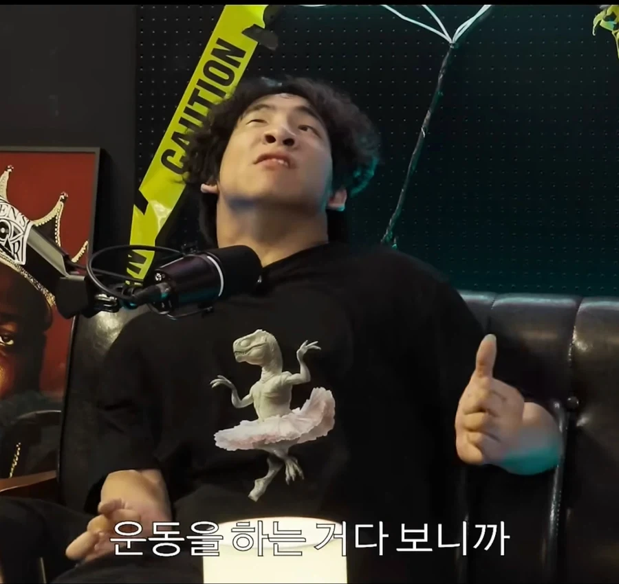 온 몸이 근육이라는 만능발 ㄷㄷㄷ;;_2.webp
