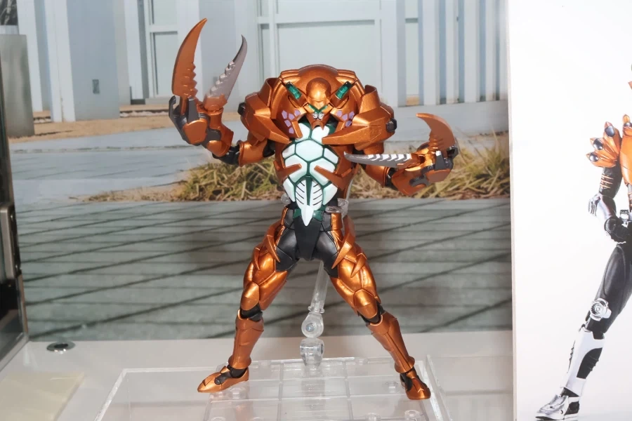 [반다이] S.H.Figuarts(진골조제법)가면라이더 류우키 볼캔서 전시 이미지_2.webp