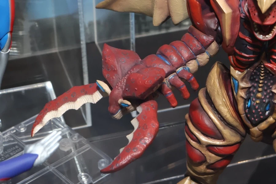 [반다이] S.H.Figuarts 울트라맨 초합체 괴수 파이브 킹 전시 이미지_13.webp